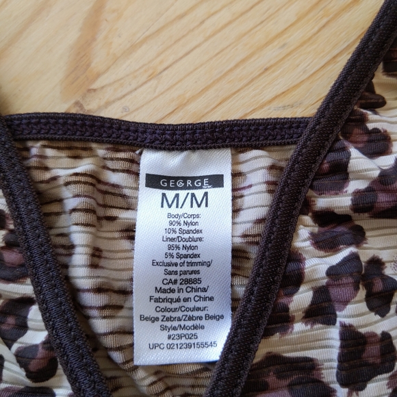 Top - Picture 2 of 4